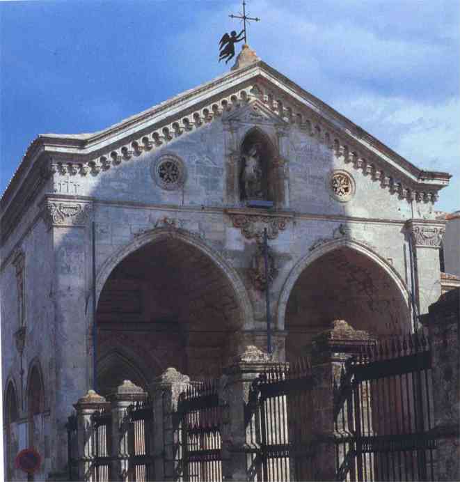 © 2013 - santuario_monte_s_angelo.jpg